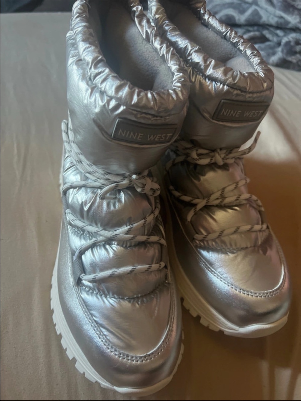 Nine West Silver Metallic Puffer Lace-Up Winter Boots